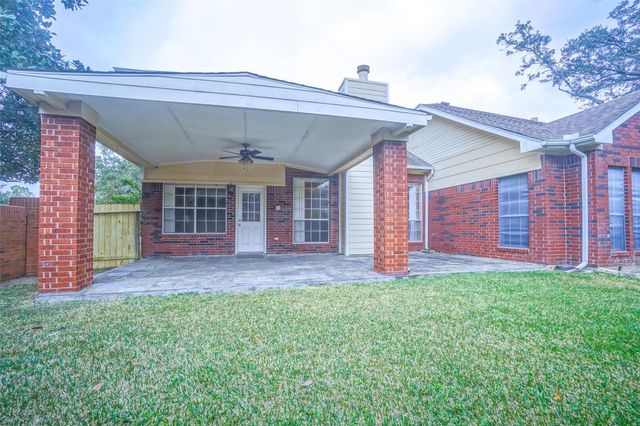 5602 Whisper Ridge Drive, Sugar Land, TX 77479