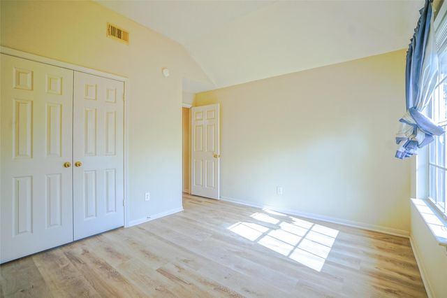 5602 Whisper Ridge Drive, Sugar Land, TX 77479