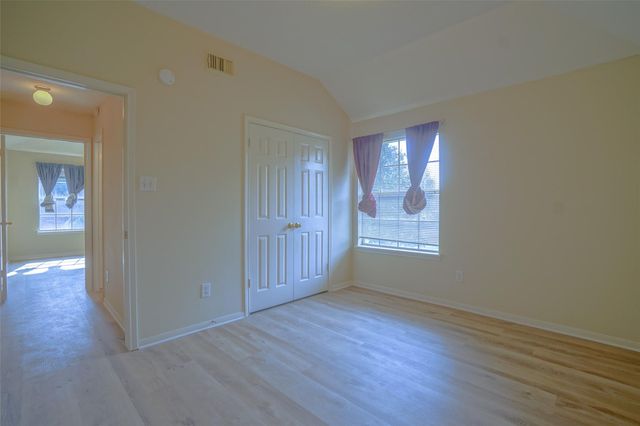 5602 Whisper Ridge Drive, Sugar Land, TX 77479