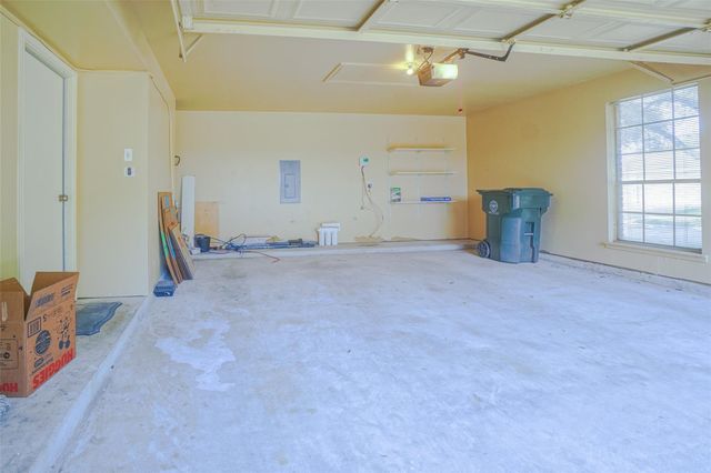 5602 Whisper Ridge Drive, Sugar Land, TX 77479