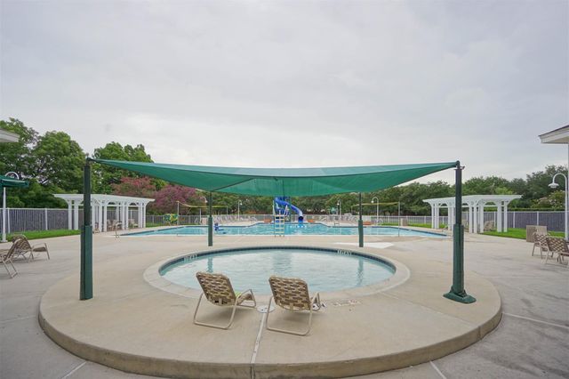 5602 Whisper Ridge Drive, Sugar Land, TX 77479