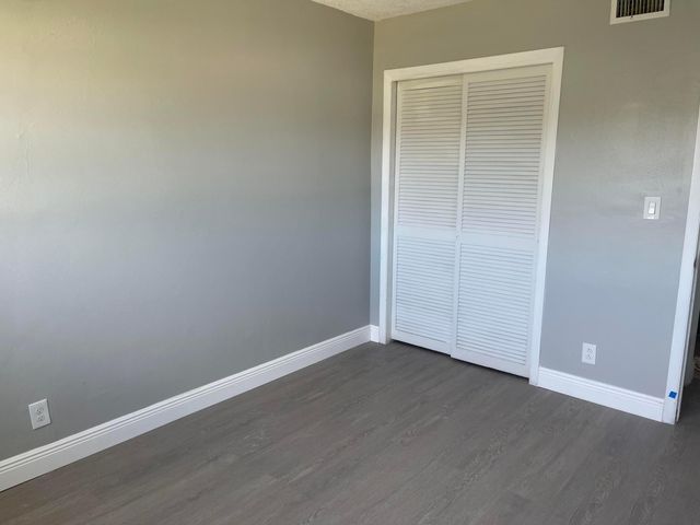 1321 NW 43rd Ave 207, Lauderhill, FL 33313