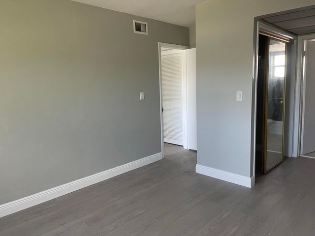 1321 NW 43rd Ave 207, Lauderhill, FL 33313