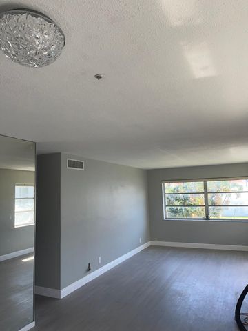 1321 NW 43rd Ave 207, Lauderhill, FL 33313