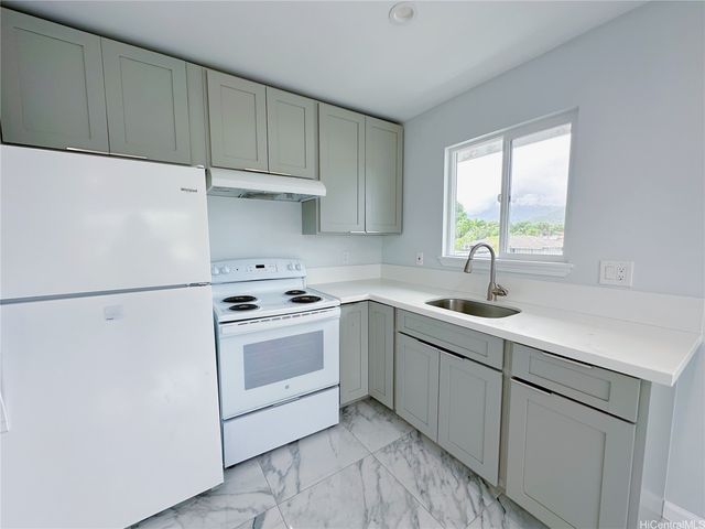 609 Olomana Street, Kailua, HI 96734