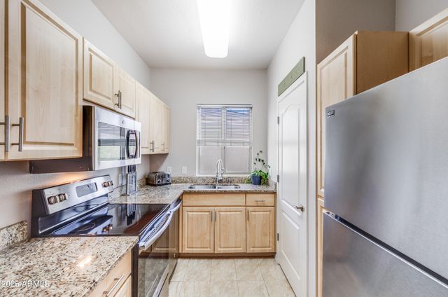 1411 E ORANGEWOOD Avenue 239, Phoenix, AZ 85020