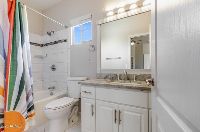 1411 E ORANGEWOOD Avenue 239, Phoenix, AZ 85020