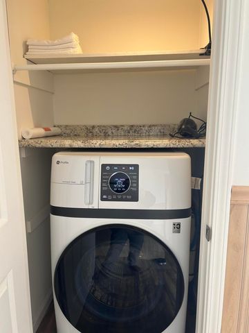 121 W Lakeview Drive, Lowell, IN 46356