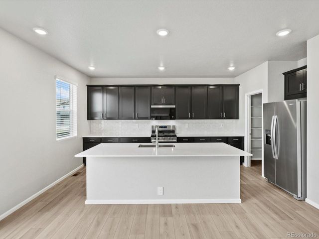 1629 Yampa River Dr, Windsor, CO 80550