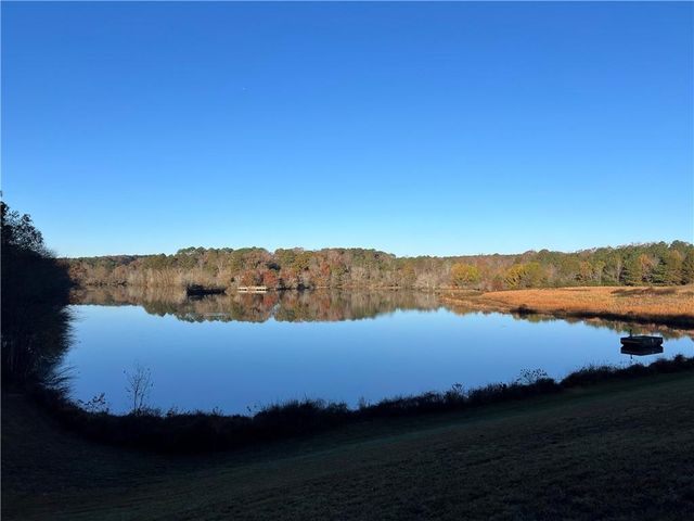 1561 Branthaven Lane, Auburn, GA 30011