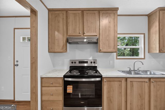 17 Blackberry Creek Drive, Carrollton, GA 30116