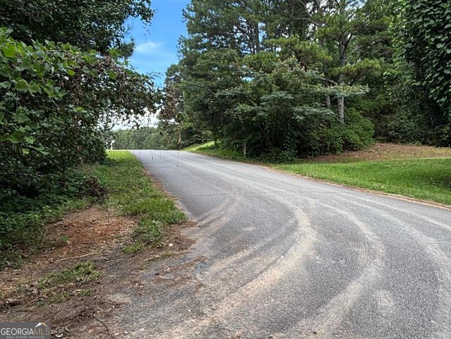 17 Blackberry Creek Drive, Carrollton, GA 30116