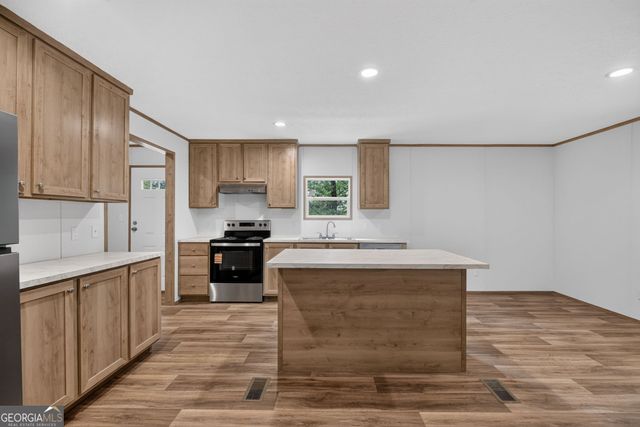 17 Blackberry Creek Drive, Carrollton, GA 30116