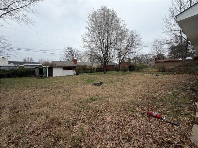 311 Hannibal Street, Siloam Springs, AR 72761