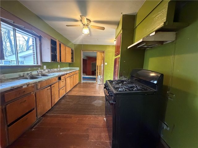 311 Hannibal Street, Siloam Springs, AR 72761