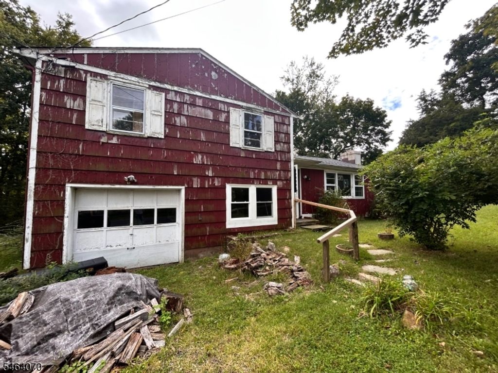 1 Stanley Pl, Chester Twp., NJ 07931 — exterior