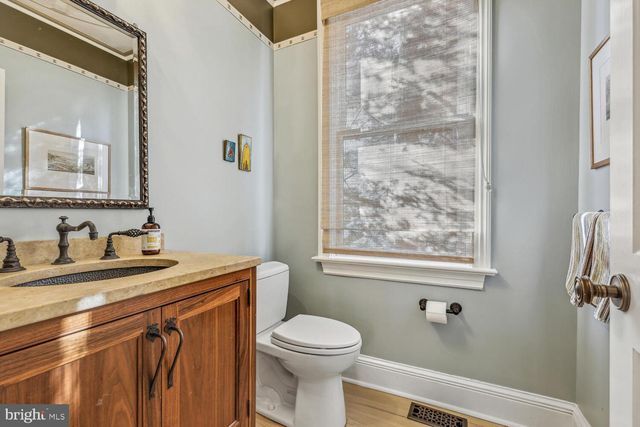 4927 ESKRIDGE TER NW, Washington, DC 20016