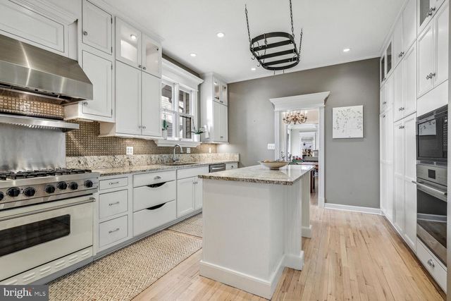 4927 ESKRIDGE TER NW, Washington, DC 20016