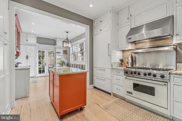 4927 ESKRIDGE TER NW, Washington, DC 20016