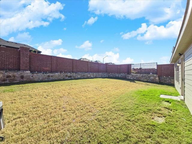 8665 Becker Avenue, Fort Worth, TX 76123