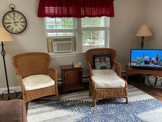 70 Cape Drive APT 1D, Mashpee, MA 02649