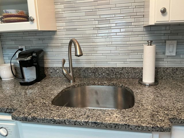 70 Cape Drive APT 1D, Mashpee, MA 02649
