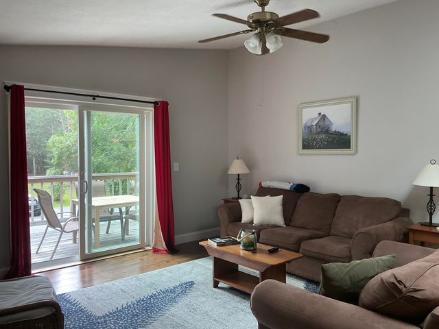 70 Cape Drive APT 1D, Mashpee, MA 02649