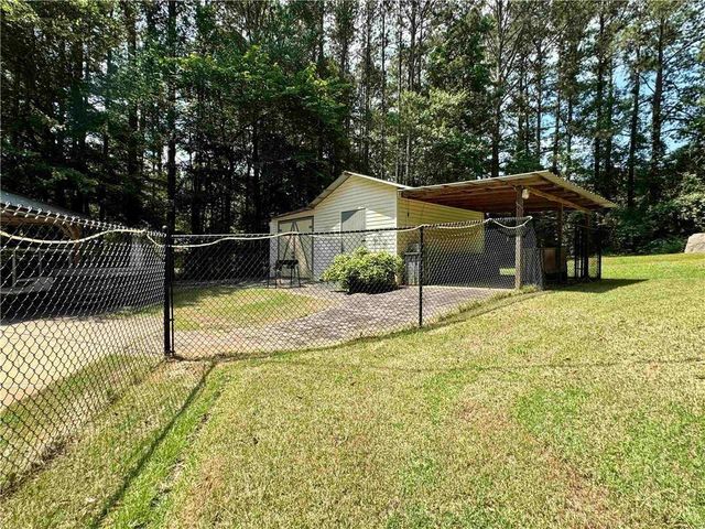 90 Howard Road, Senoia, GA 30276