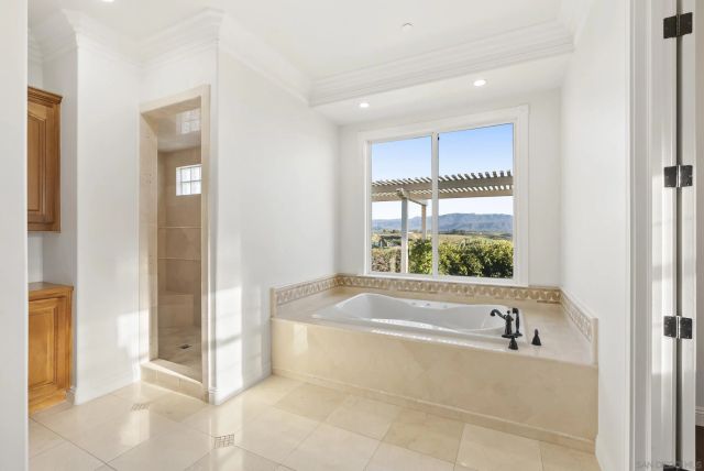 39650 Patagonia Court, Temecula, CA 92591