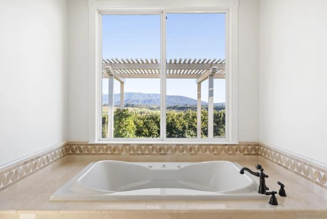 39650 Patagonia Court, Temecula, CA 92591