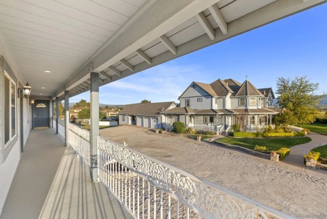 39650 Patagonia Court, Temecula, CA 92591