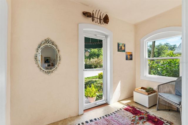 762 23RD AVENUE N, St Petersburg, FL 33704