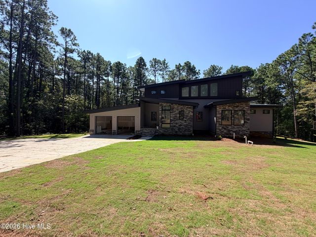 239 Hill Road, Southern Pines, NC 28387