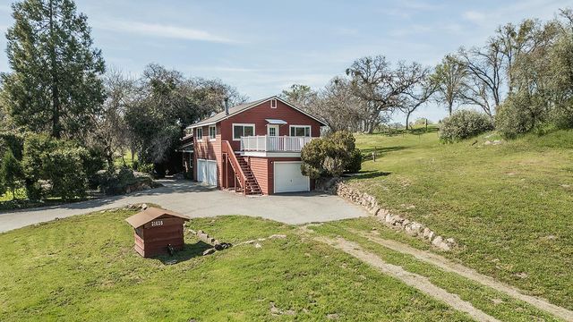 31638 Lodge Road, Auberry, CA 93602