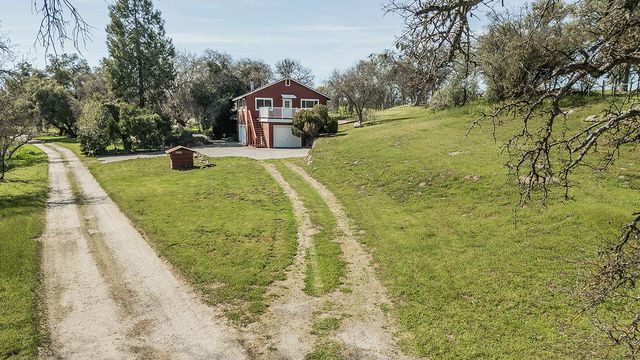 31638 Lodge Road, Auberry, CA 93602