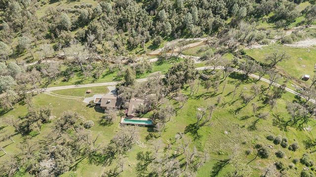 31638 Lodge Road, Auberry, CA 93602