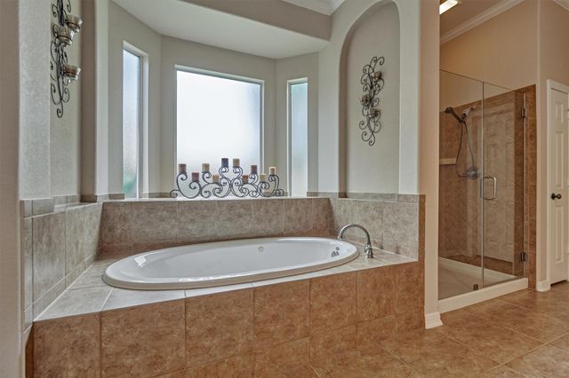 2500 Eagle Post Drive, Conroe, TX 77304