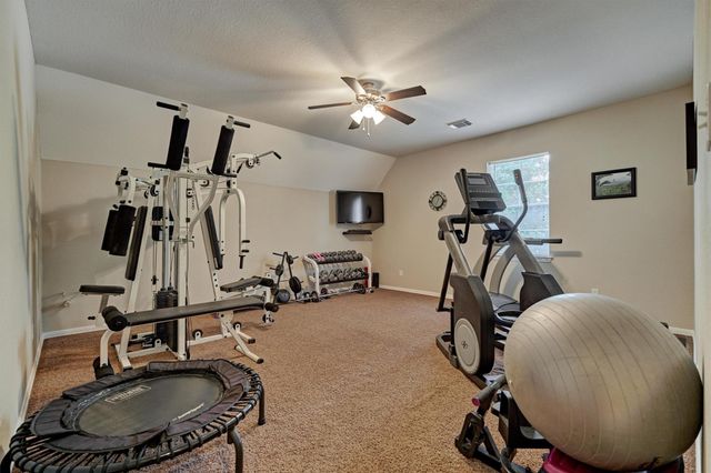 2500 Eagle Post Drive, Conroe, TX 77304