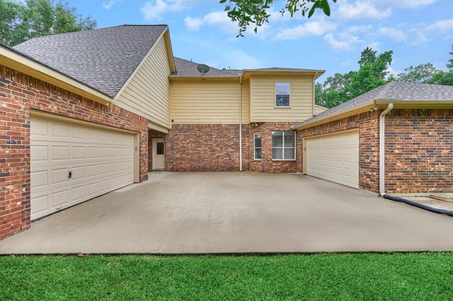 2500 Eagle Post Drive, Conroe, TX 77304