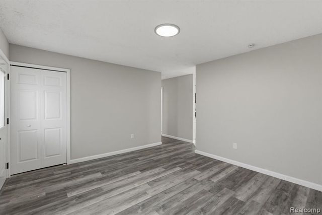 15527 Meadow Street, Romulus, MI 48174
