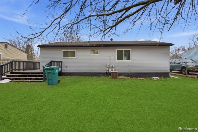 15527 Meadow Street, Romulus, MI 48174