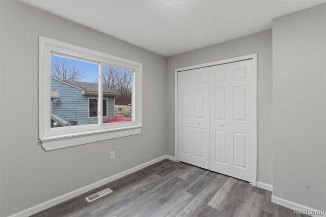 15527 Meadow Street, Romulus, MI 48174
