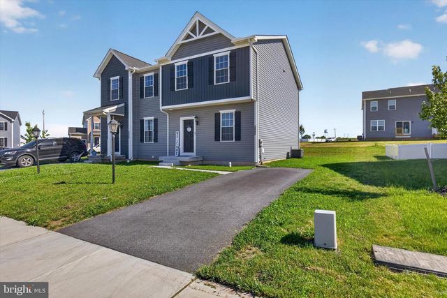 3602 FIELDSTONE DR, Dover, PA 17315
