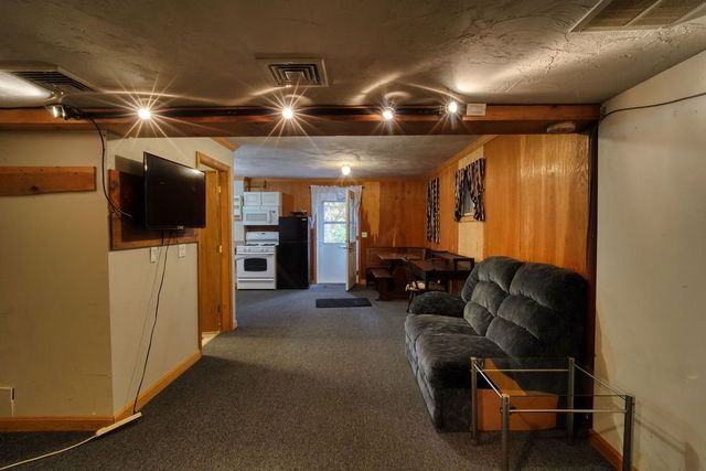 42 Kiley Way, Coventry, RI 02816