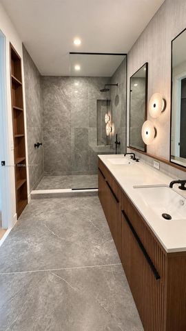 2200 Brickell Avenue GV11, Miami, FL 33129