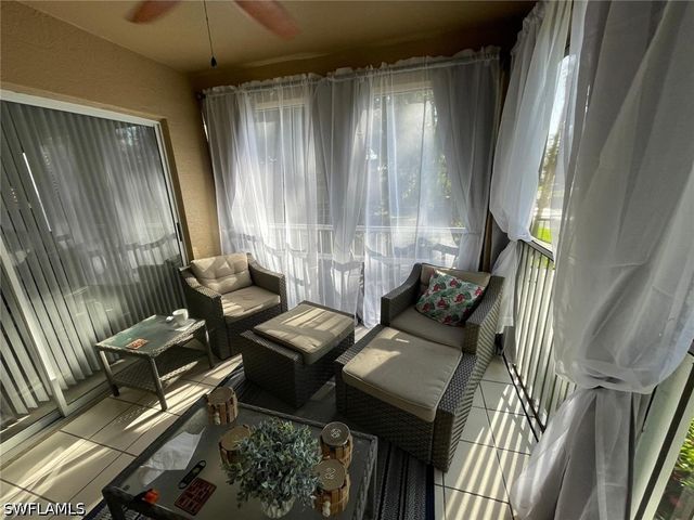 9570 Crescent Garden DR 201, Naples, FL 34109