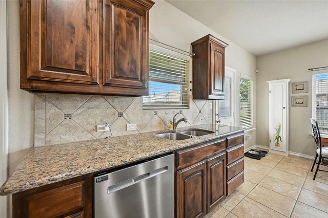 452 Delgany Trail, Fort Worth, TX 76052