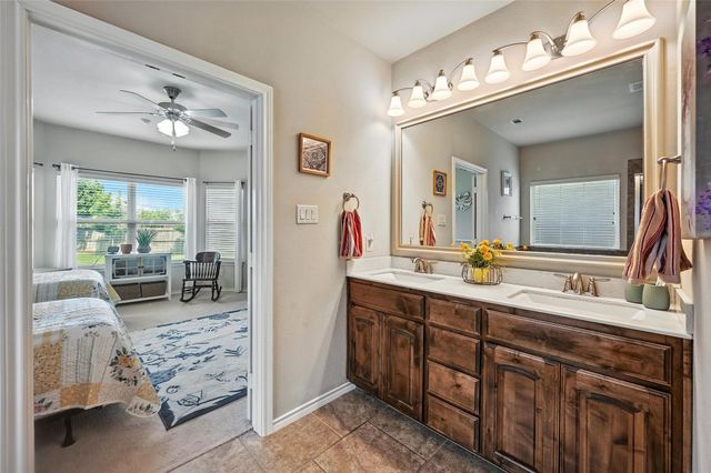 452 Delgany Trail, Fort Worth, TX 76052