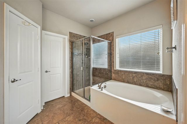 452 Delgany Trail, Fort Worth, TX 76052