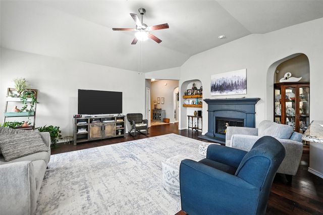 452 Delgany Trail, Fort Worth, TX 76052